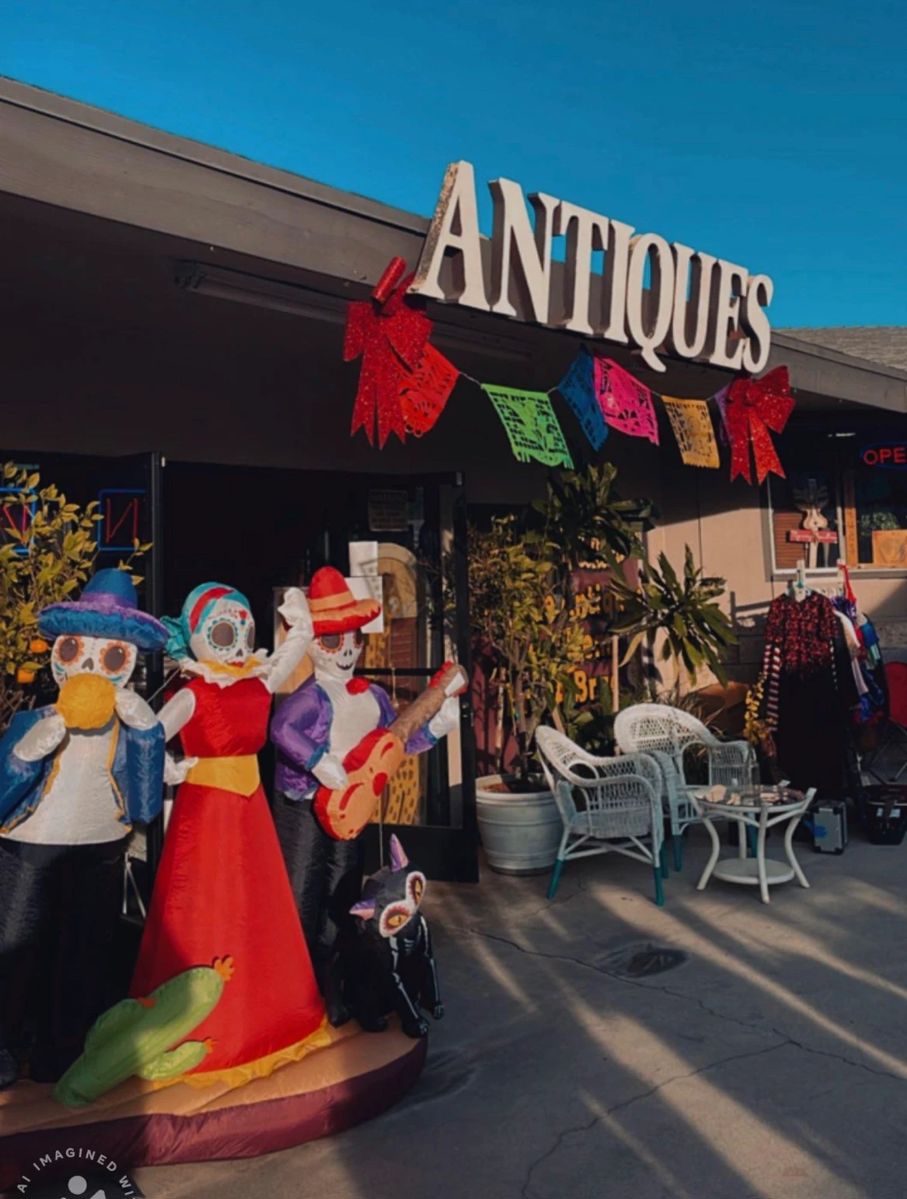 A Vintage Walk Unique Holiday Pop Up starts on 12/16/2023