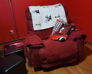 Pair of Recliners with Controller