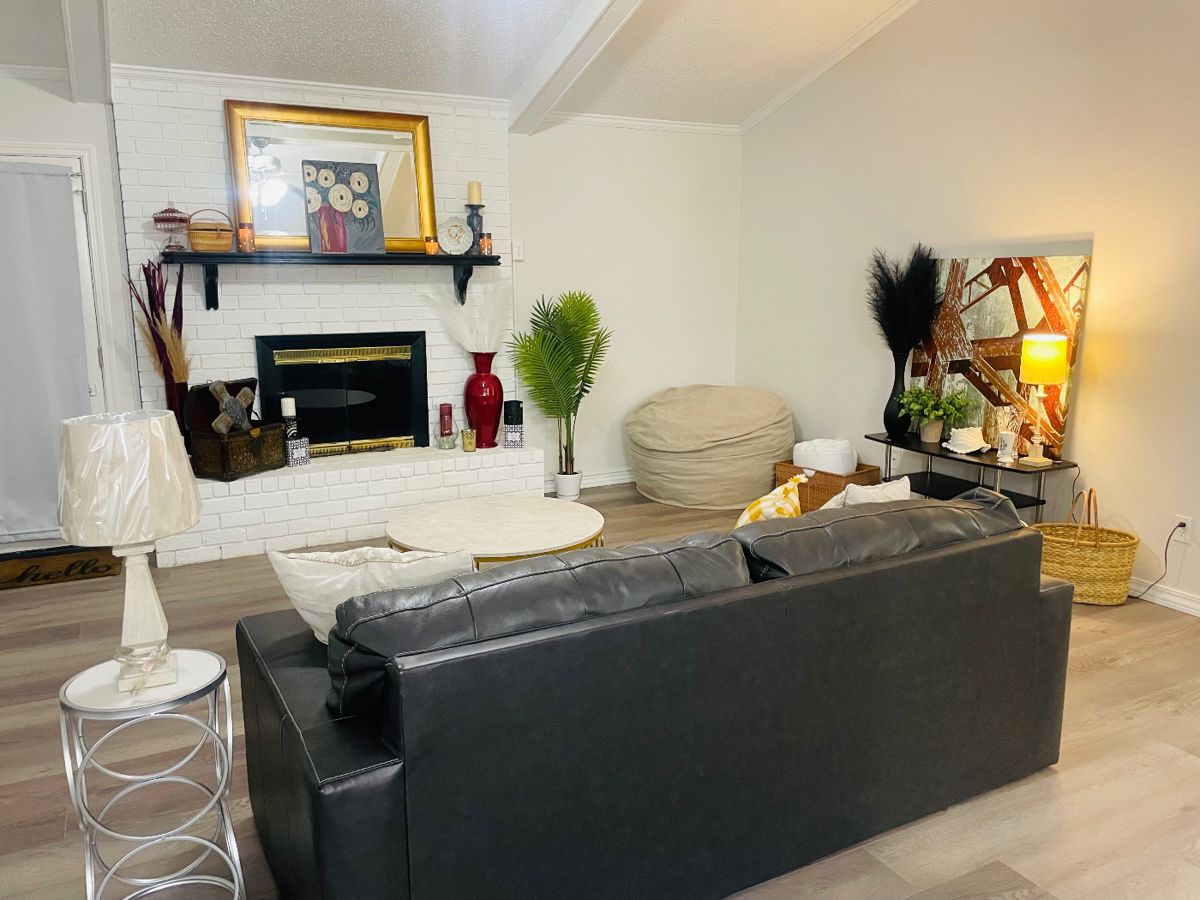 Hillcrest Moving Sale in Texarkana, TX starts on 11/10/2023