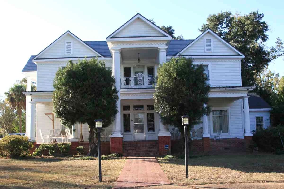 BETTY N. HOLLEY ESTATE in Donalsonville, GA starts on 11/17/2023