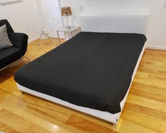 French White Leather Platform Bed by Ligne Roset