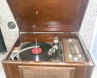 Antique stereo turntable