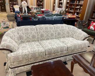 Excellent Condition Couch and Loveseat