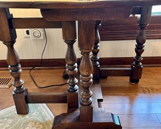 Ethan Allen Dropleaf Round Side Table