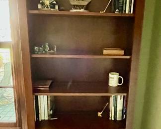 Pair of Flawless Ethan Alen American Expressions Book Shelves.