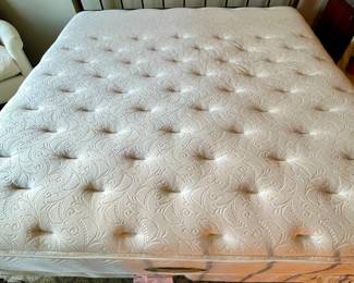 Very Clean King Mattress with Pillowtop by Beautyrest