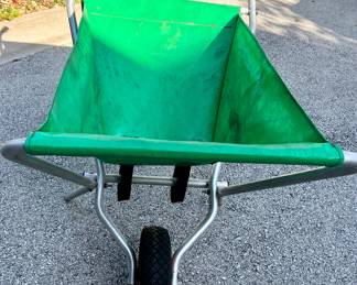 Leaf and Grass Hauler