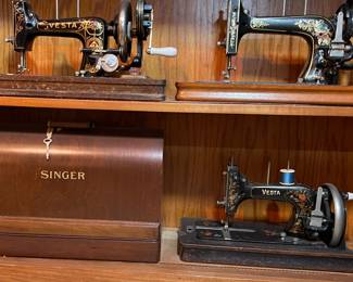 Antique Sewing Machines-Singer, Vesta