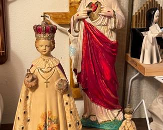 Old Infant Jesus of Prague Chalk Statue, Plaster Sacred Heart of Jesus Statue