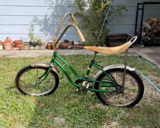 Retro 70’s Girls Banana Seat Bicycle