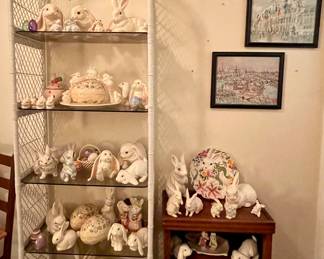 Heavy Wicker Look Display Unit with Glass Shelves