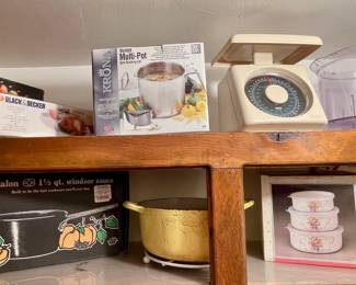 Calphalon Pot NIB, Bakeware