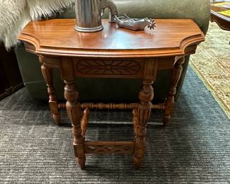 Wood decorative side table