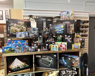 Lego’s few new others used see photos 