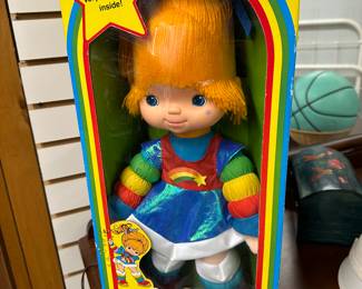 1983 vintage RAINBOW BRITE doll in box