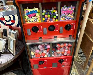 TOY n' JOY  vintage toy prize machine - L.M. BECKER & CO, APPLETON, WISCONSIN