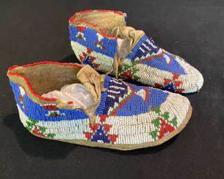 Pair Sioux Indian Beaded Moccasins 