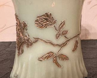 CUSTARD GLASS SPOONER