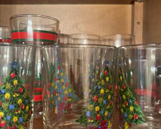 VINTAGE CHRISTMAS GLASSES