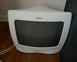 VINTAGE RCA TV