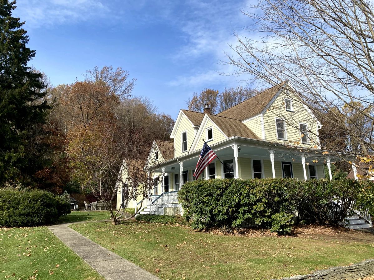 Long Valley Estate Sale starts on 11/17/2023