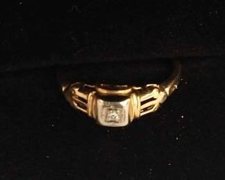14K Gold Ring 