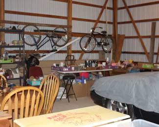 Overview of bikes, Barn, Household, Corn Hole Games, Table and Chairs