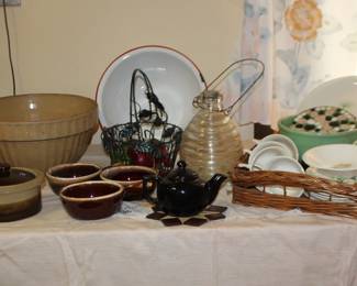 Dough Bowl, Bee Catcher, MCM Dishes, Depression Dish, Enameled Pan