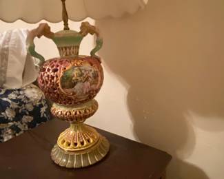 Capodimonte lamp
