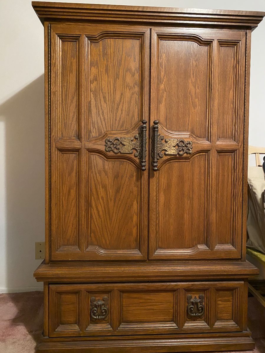 West Covina Estate /Yard Sale starts on 11/11/2023