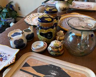 KITCHEN & ENTERTAINING ESSENTIALS