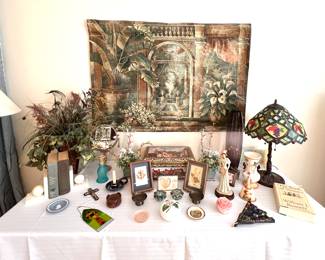 Decor- Silk - Tiffany Style Lamp….