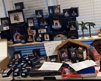 Fortinini Italy Christmas nativity pieces.