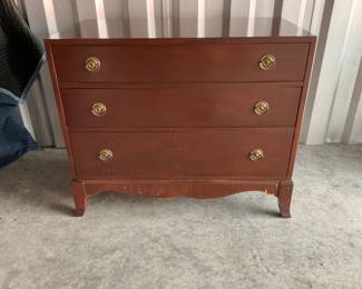 Mahogany 3 drawer chest