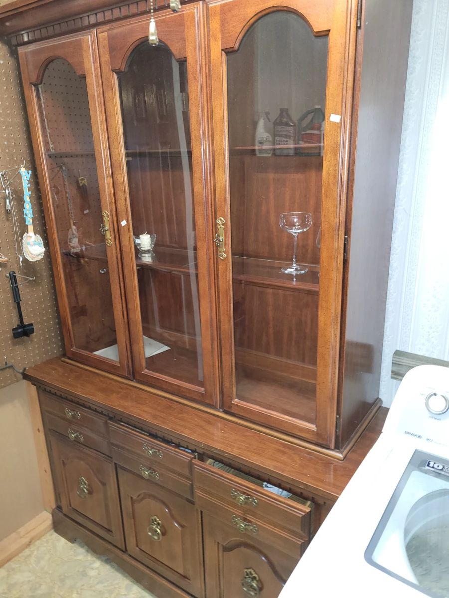 Reruns Estate Sales in Bristol, TN starts on 11/10/2023