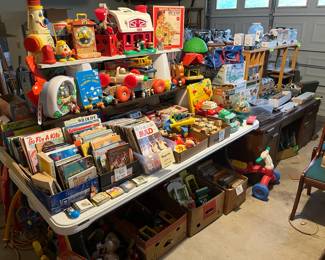 Toys, games & children's books