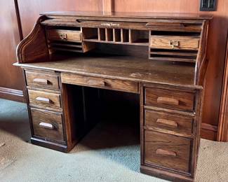 Small Roll Top Desk