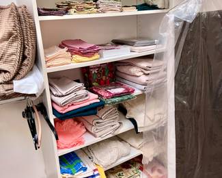 Table cloths, placemats, and linens 