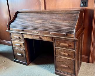 Small Roll Top Desk