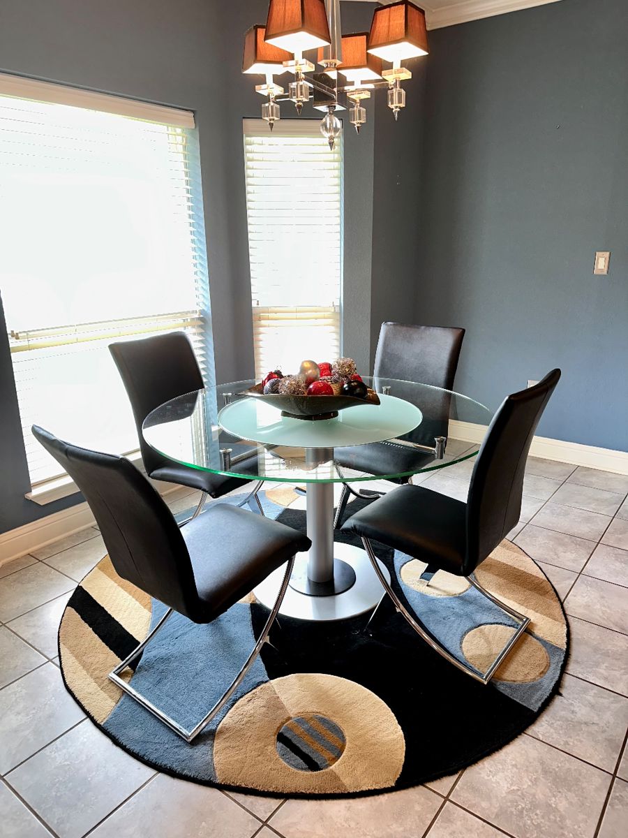 Perry & Co. Estate Sales Garner Estate... starts on 11/29/2023