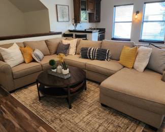 Comfy Sectional Sofa 
