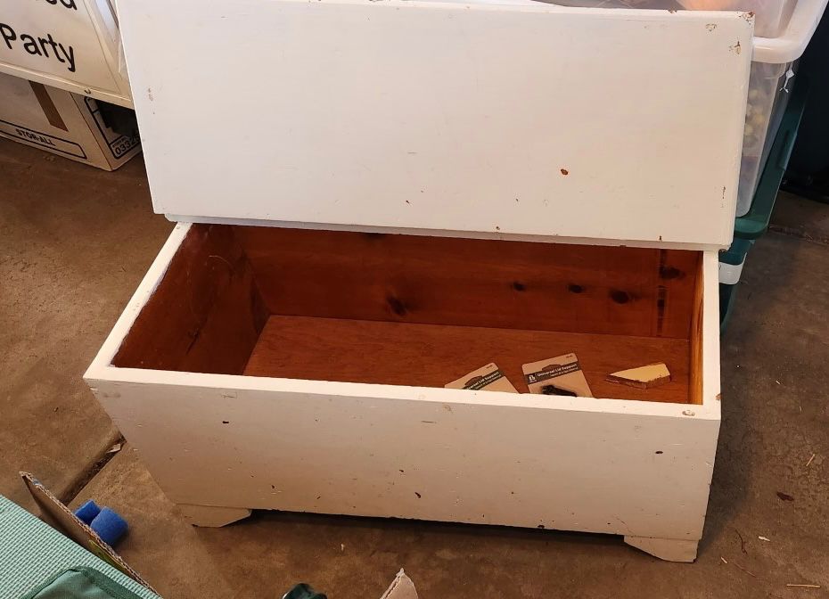 Castle Rock Estate Sale starts on 11/10/2023