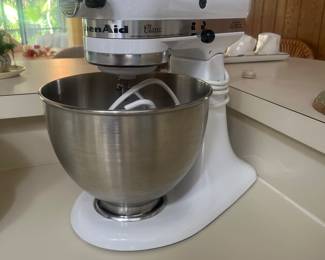 Kitchen Aid Mixer great condition 