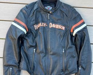 Harley Davidson Size Medium Womens Leather Jacket and Hooded Under Jacket