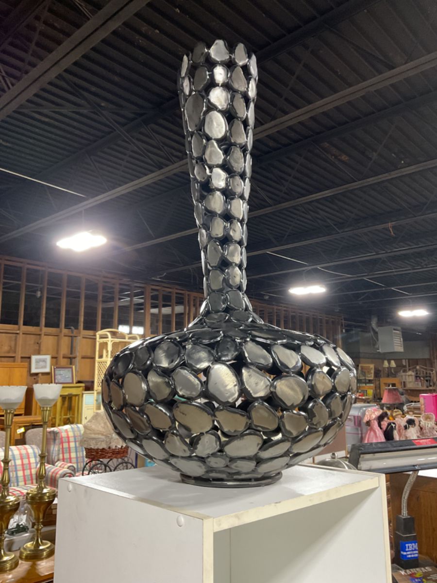 Diamond Estate Sales in Kansas City, MO starts on 11/10/2023