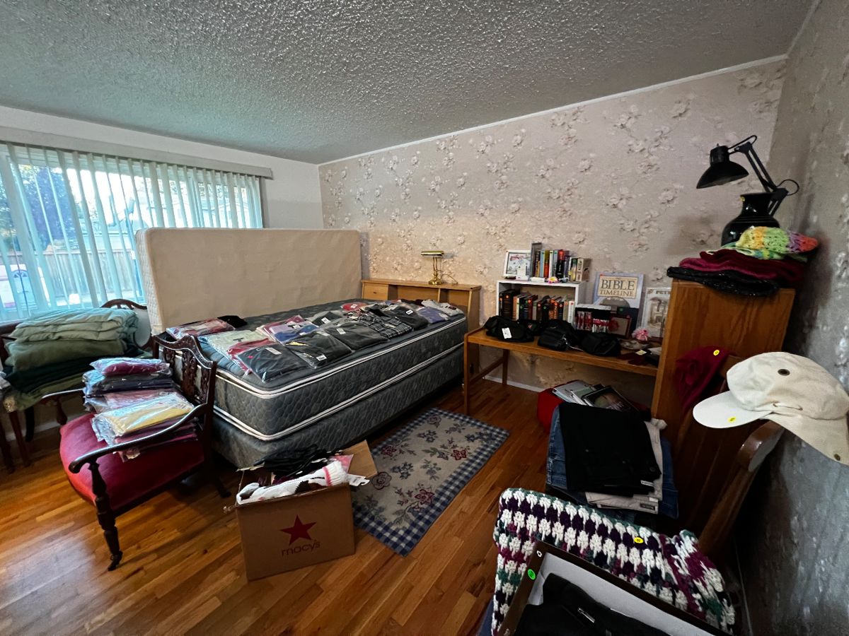 Beautiful Oakbrook Home Estate Sale Everything... starts on 11/10/2023