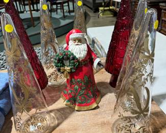 coins, jewelry, designer handbags, gifts, antiques, military items, books, Copeland artwork, Leroy Nieman, Waterford crystal, Christopher Radko ornaments, Christmas decorations, Jim Shore...