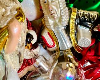 LAWYER IN THE FAMILY?  HOW ABOUT THE "JUDGE OR BARRISTER" MERCURY GLASS ORNAMENT?