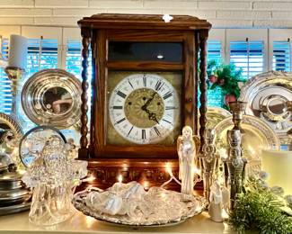 MIX RICH BROWNS WITH SILVER, GLASS, CRYSTAL, AND GREENERY!  SILVERPLATE ISN'T EXPENSIVE!