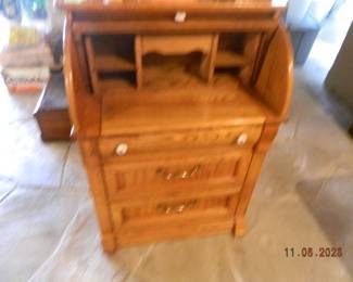 rolltop desk